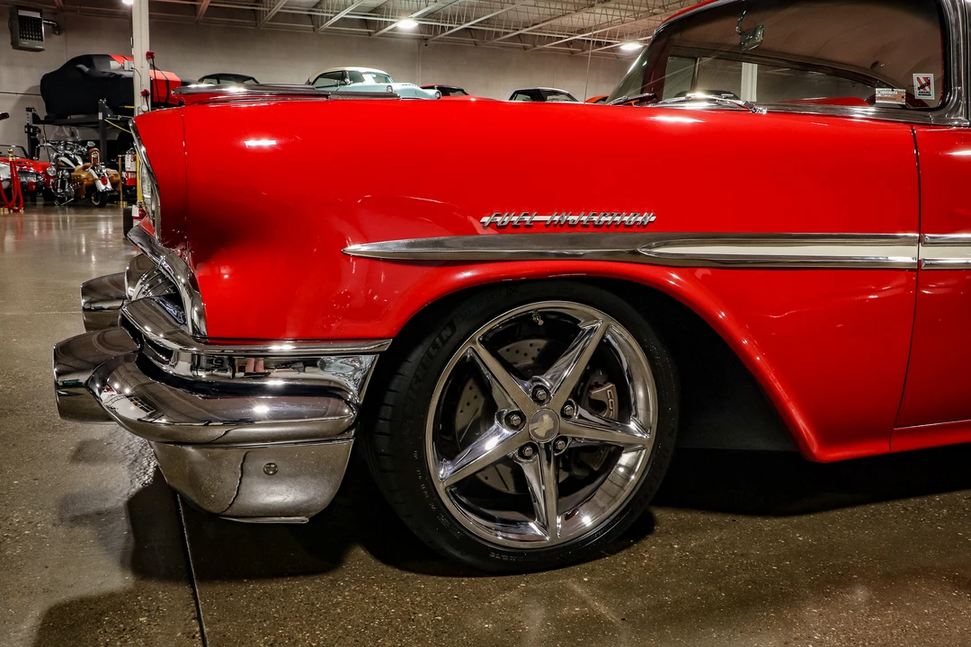 1957 Pontiac Chieftain - Image 26 of 31