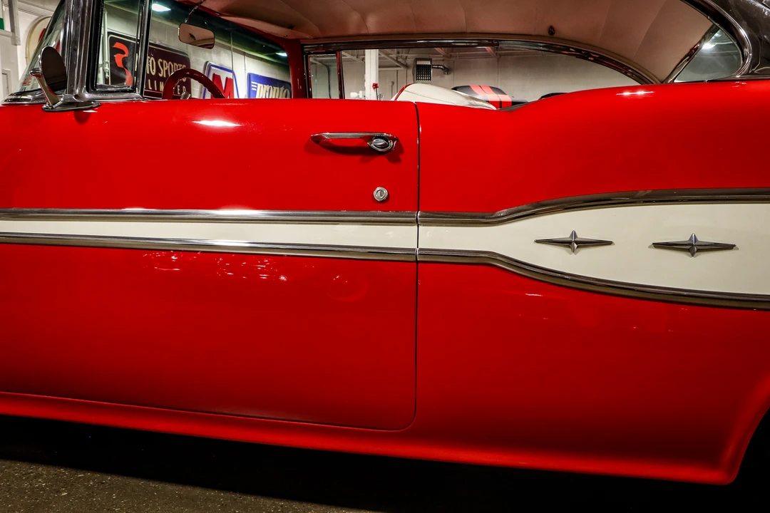 1957 Pontiac Chieftain - Image 29 of 31
