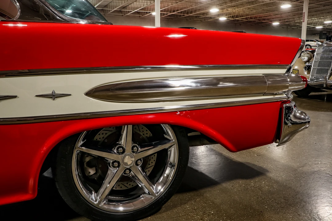 1957 Pontiac Chieftain - Image 30 of 31
