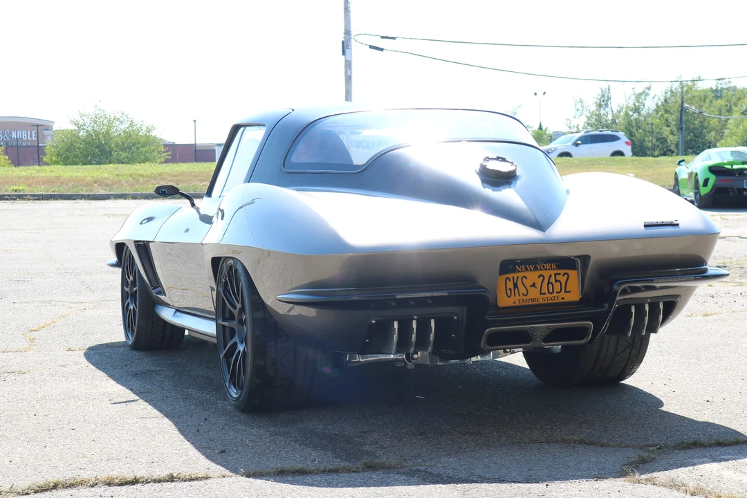 1964 Chevrolet Corvette C2 - Image 19 of 31