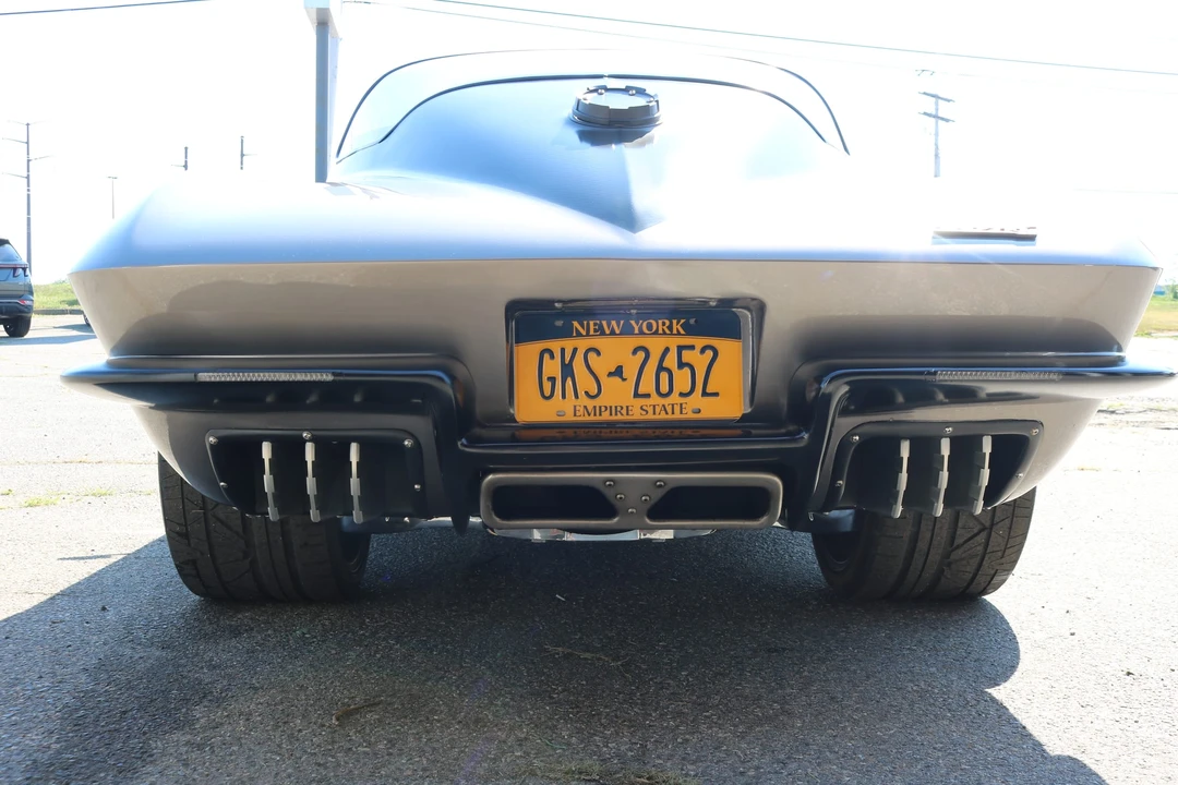 1964 Chevrolet Corvette C2 - Image 18 of 31