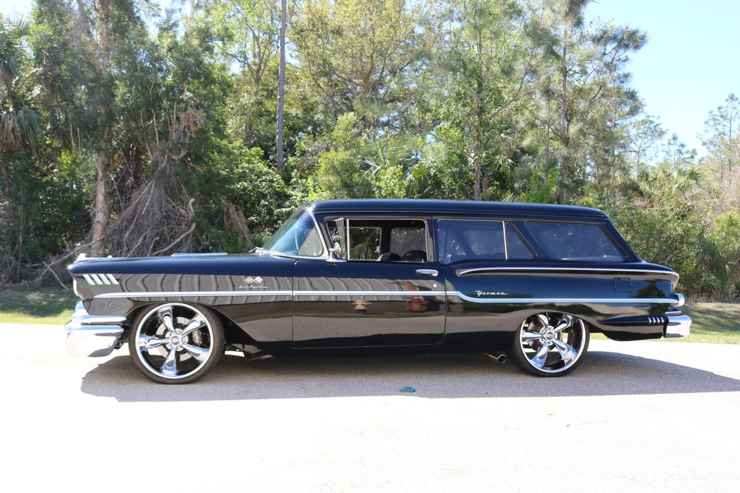 1958 Chevrolet Task Force - Image 16 of 31