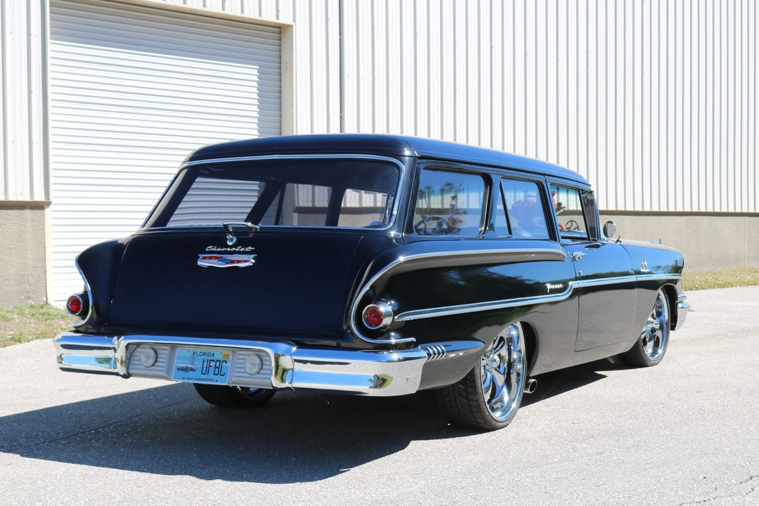 1958 Chevrolet Task Force - Image 10 of 31