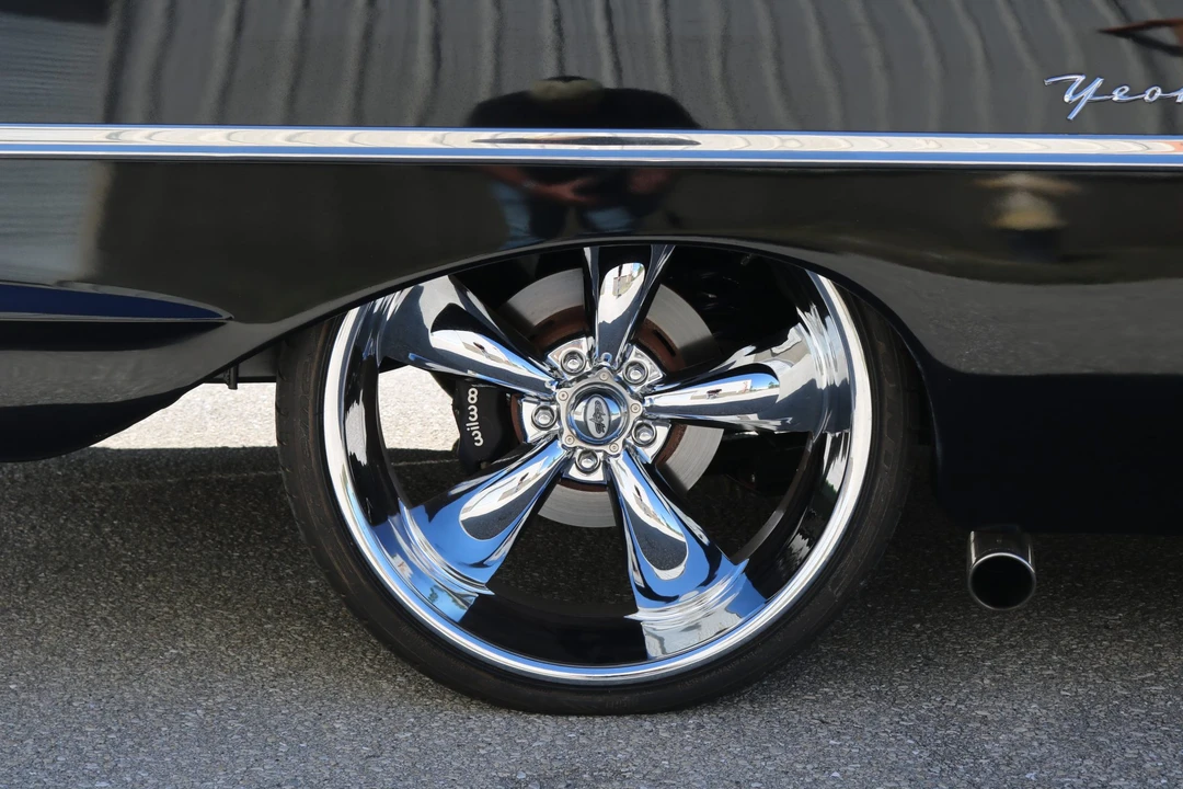 1958 Chevrolet Task Force - Image 28 of 31