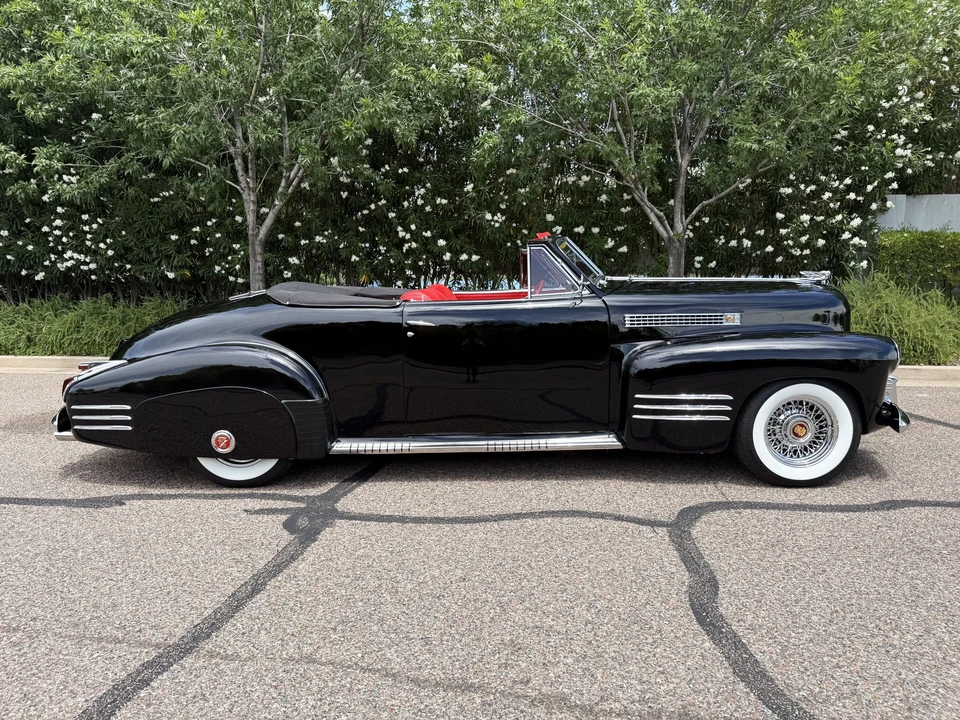 1941 Cadillac Series 62 1st Gen - Image 13 of 31