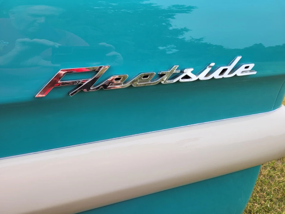 1959 Chevrolet Task Force - Image 26 of 31