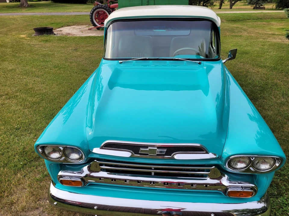 1959 Chevrolet Task Force - Image 13 of 31