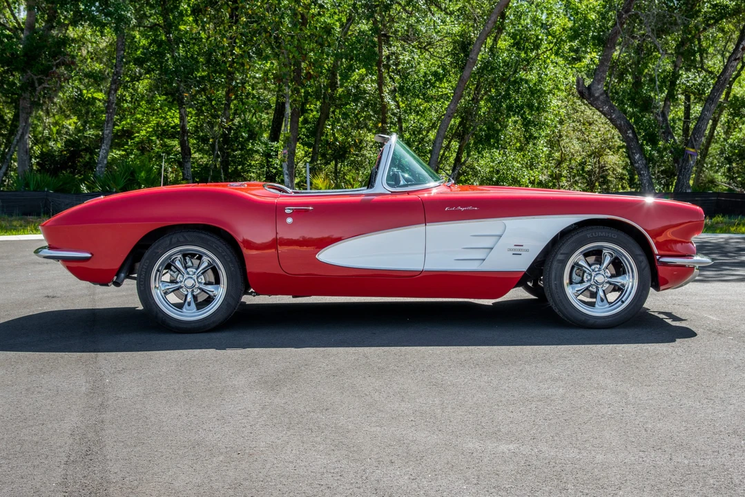 1961 Chevrolet Corvette C1 - Image 7 of 31