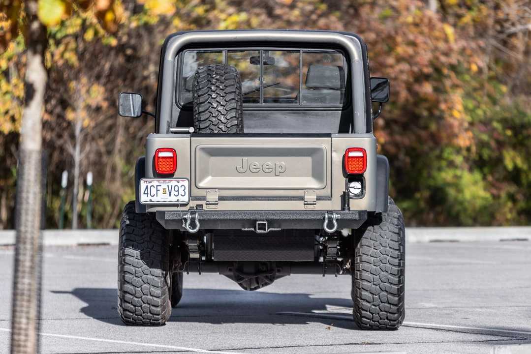 1981 Jeep CJ8 Scrambler - Image 7 of 31