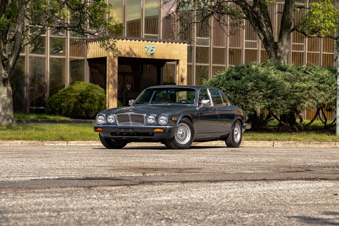 1983 Jaguar XJ Series 3 - Image 4 of 31