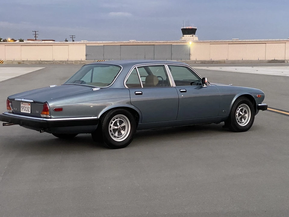 1987 Jaguar XJ Series 3 - Image 16 of 31