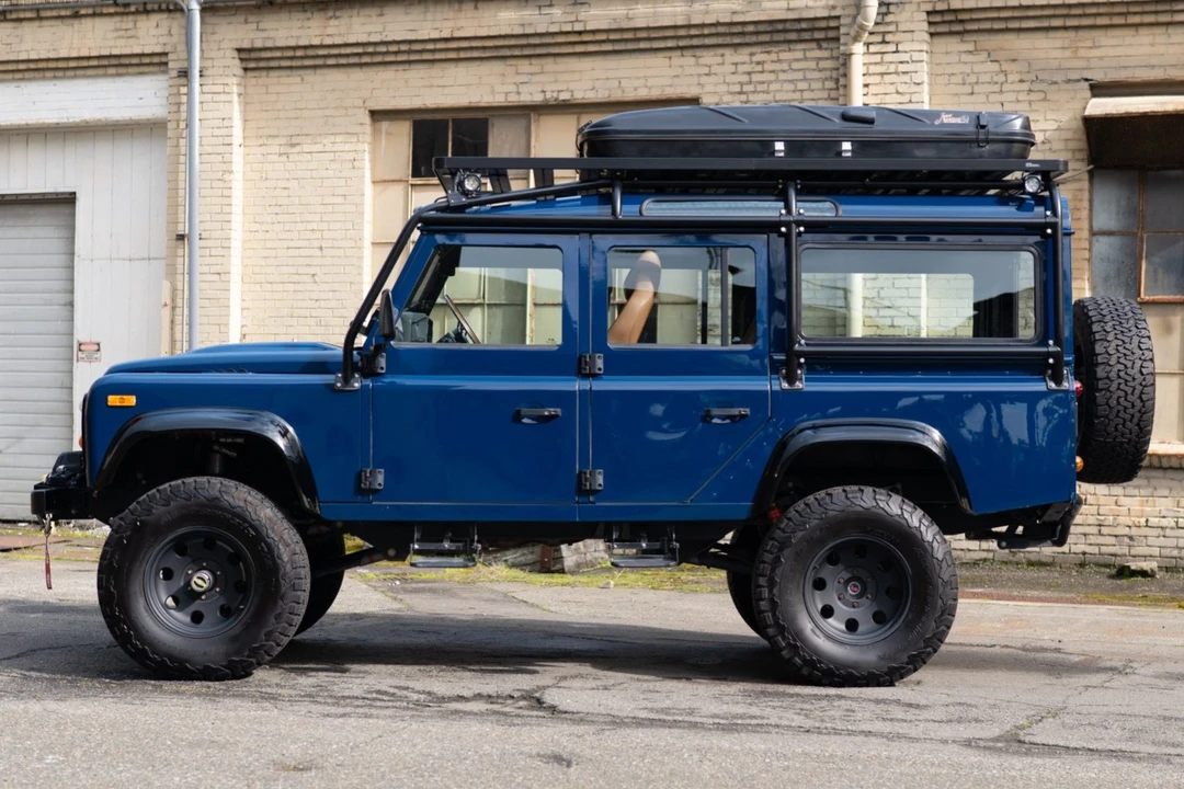 1995 Land Rover Defender 110 - Image 3 of 7