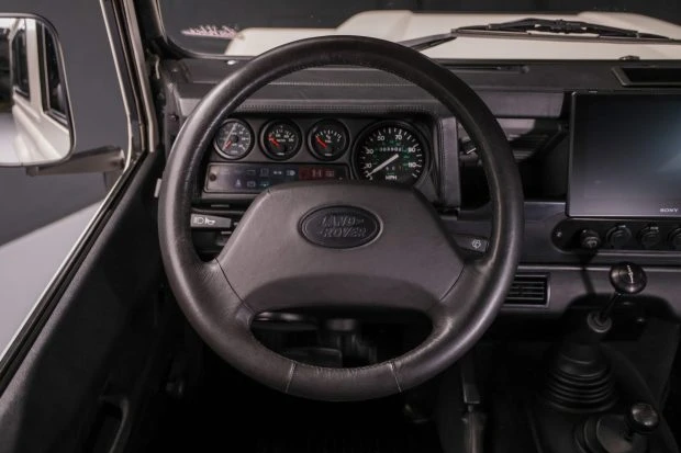 1996 Land Rover Defender 90 - Image 5 of 7