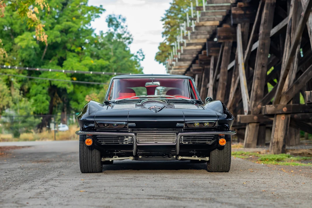 1963 Chevrolet Corvette C2 - Image 13 of 31