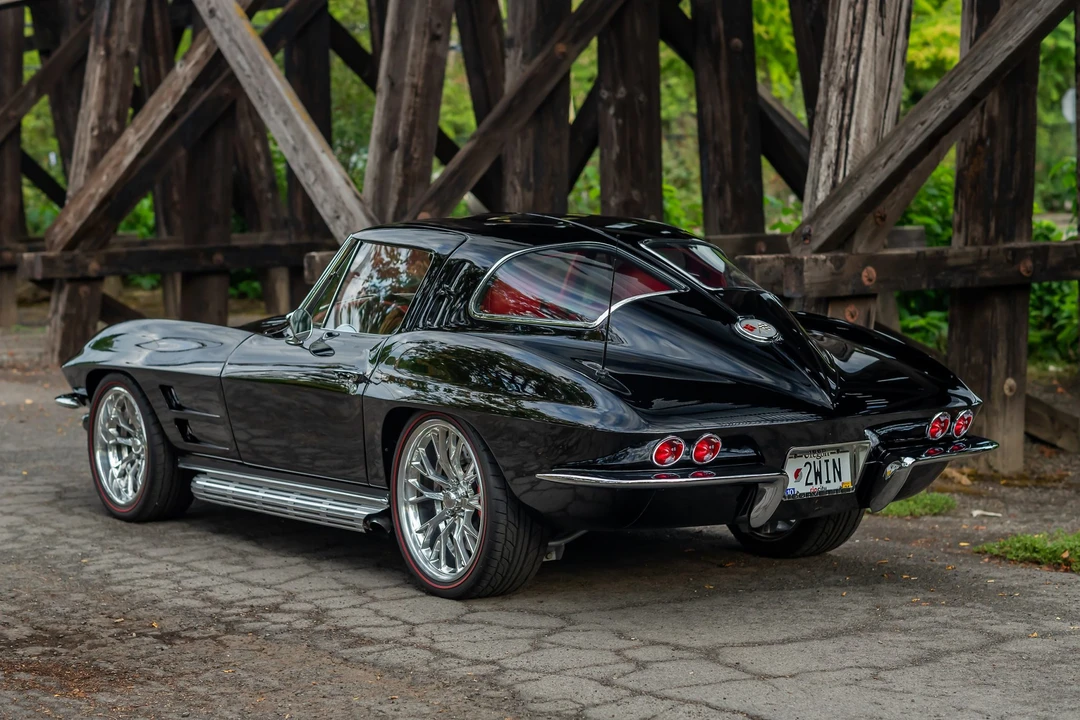 1963 Chevrolet Corvette C2 - Image 18 of 31