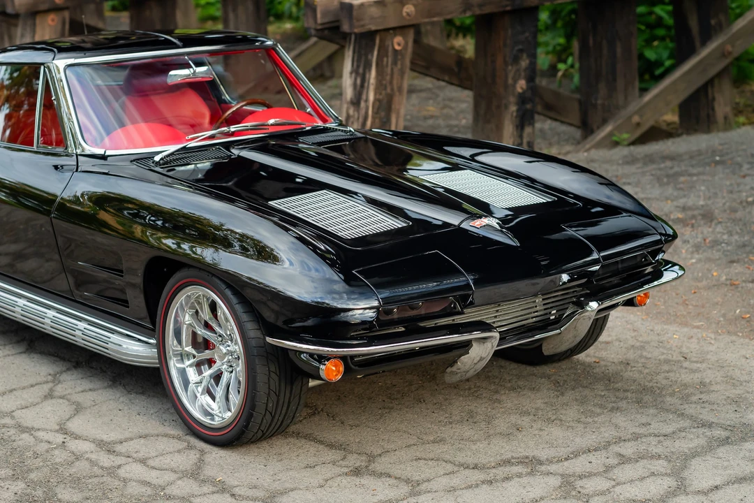 1963 Chevrolet Corvette C2 - Image 23 of 31