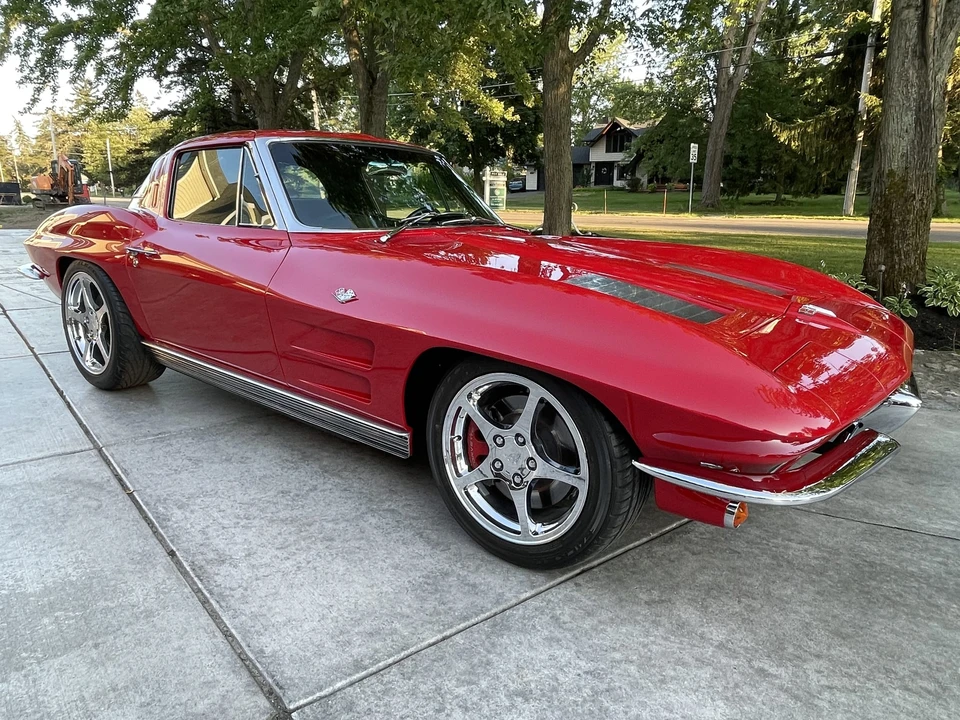 1963 Chevrolet Corvette C2 - Image 15 of 31