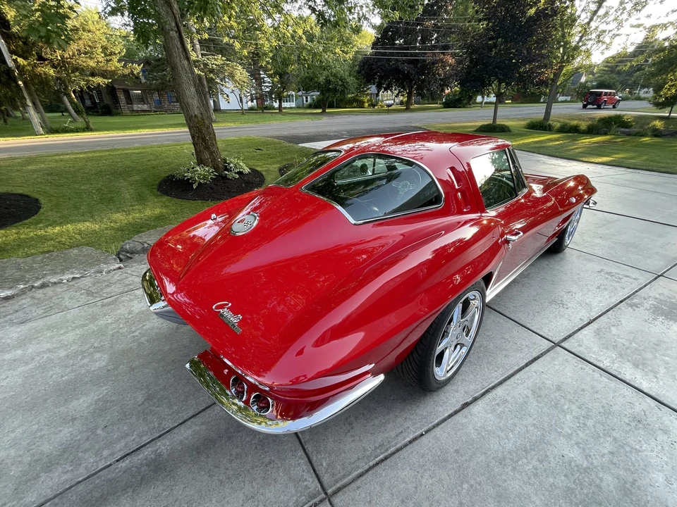 1963 Chevrolet Corvette C2 - Image 22 of 31