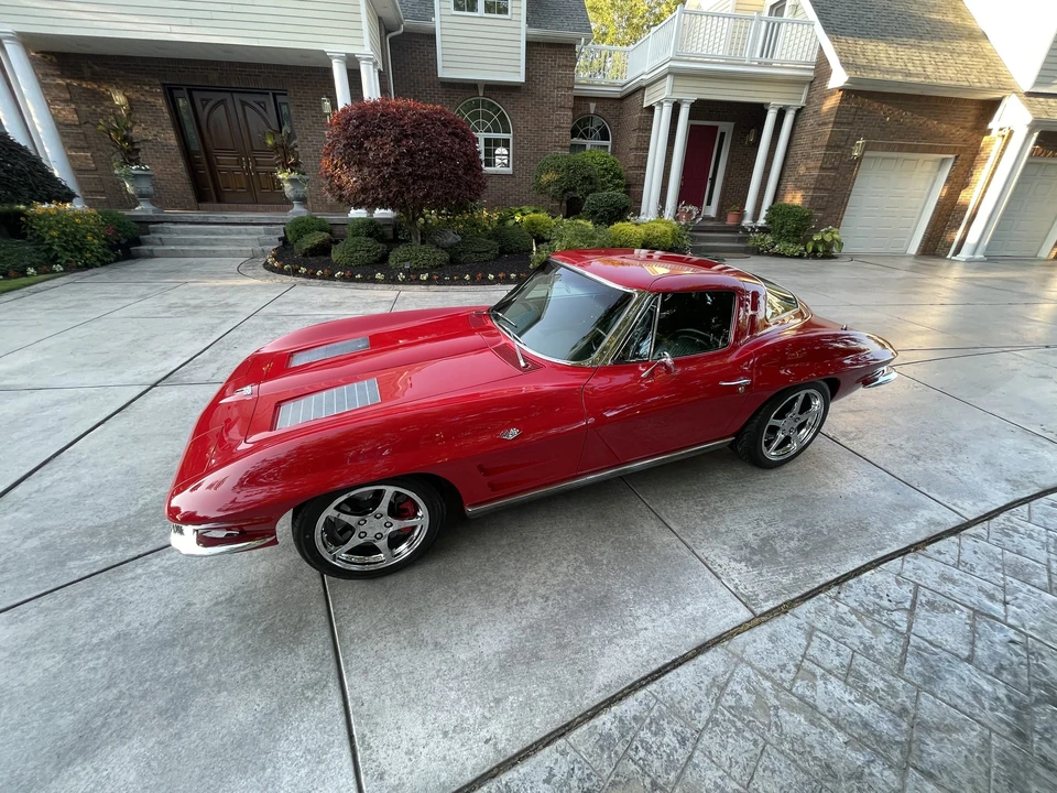 1963 Chevrolet Corvette C2 - Image 2 of 31