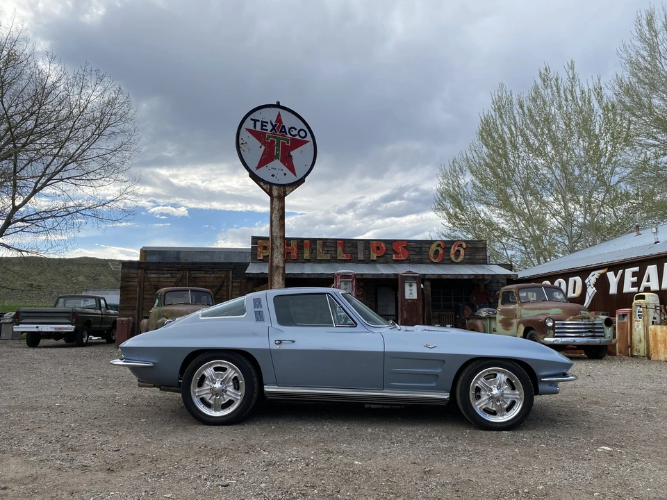 1964 Chevrolet Corvette C2 - Image 26 of 31