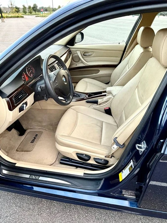 2011 BMW E90 3 Series Sedan - Image 11 of 24
