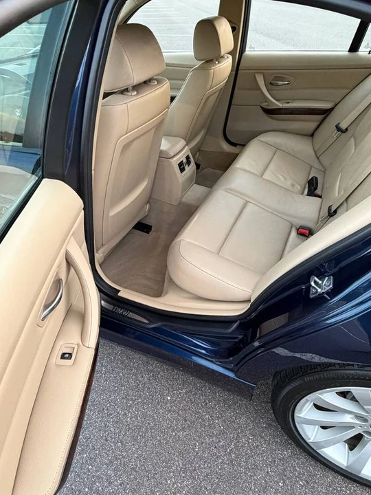 2011 BMW E90 3 Series Sedan - Image 13 of 24
