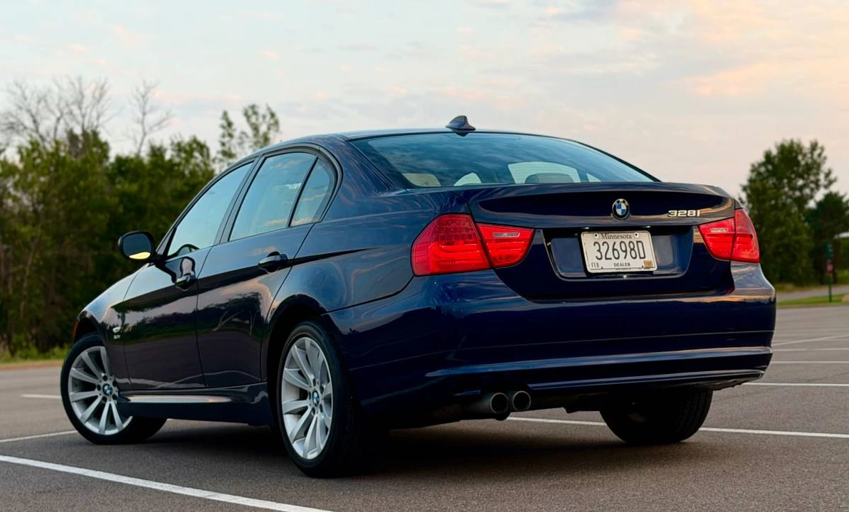 2011 BMW E90 3 Series Sedan - Image 6 of 24