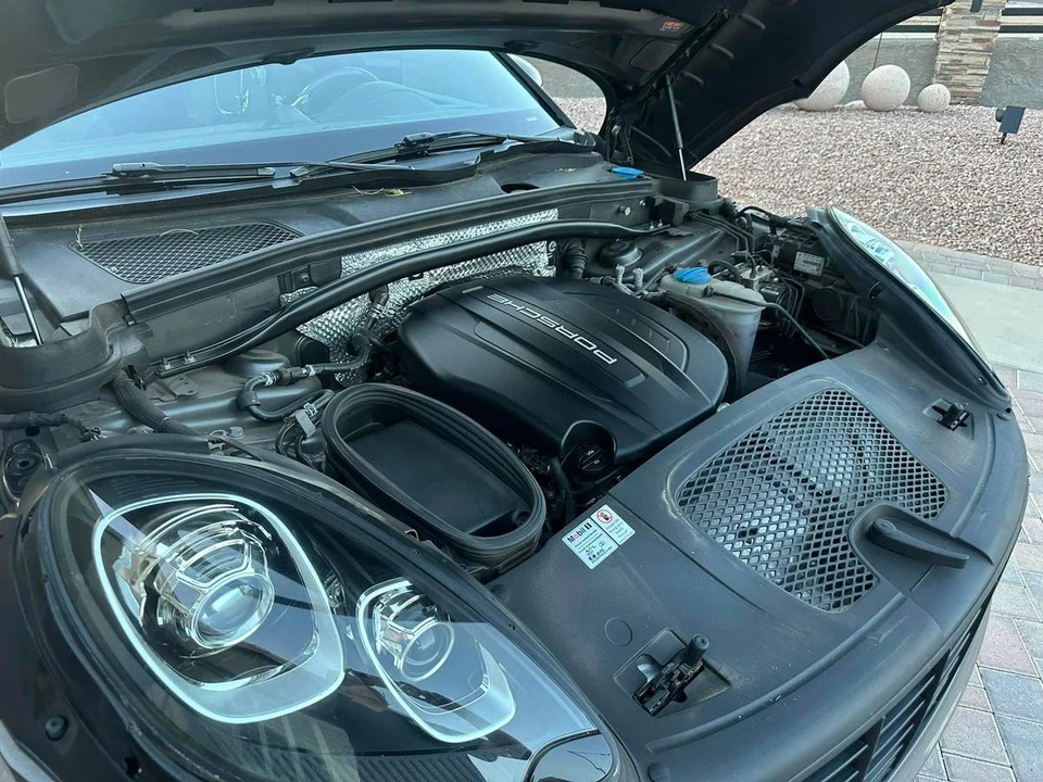 2018 Porsche Macan - Image 10 of 13