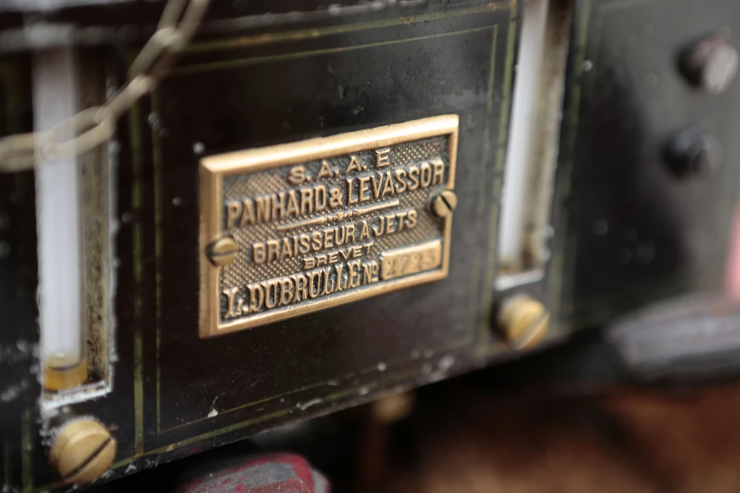 Panhard - Image 22 of 31