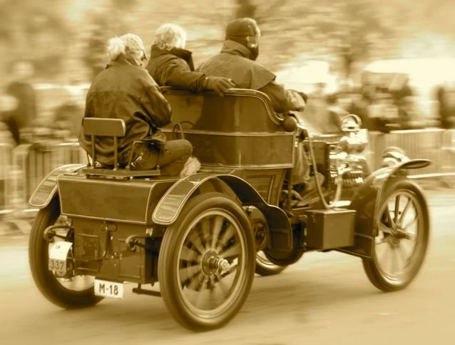 Panhard - Image 3 of 31