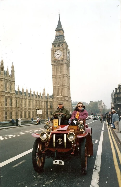 Panhard - Image 2 of 31