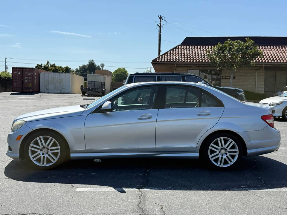 2008 Mercedes-Benz W204 C-Class - Image 3 of 19