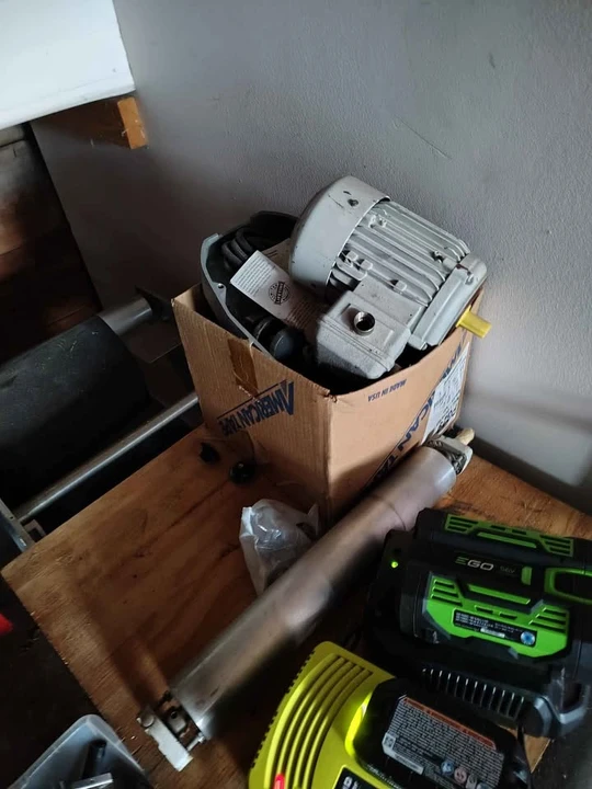 Parts & Memorabilia Tools - Image 2 of 2