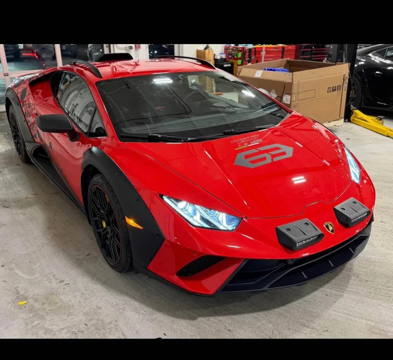 Lamborghini - Image 3 of 3