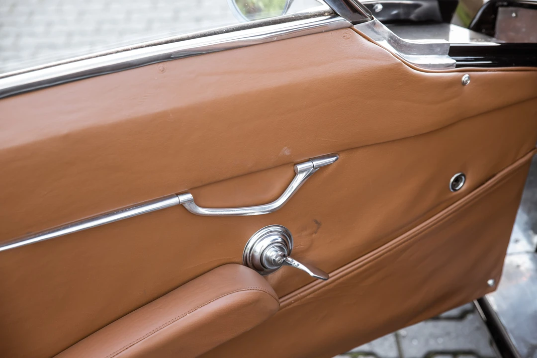 Lamborghini 400 GT - Image 25 of 31