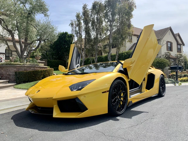 2012 Lamborghini Aventador LP700-4 - Image 12 of 19
