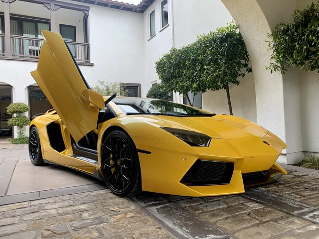 2012 Lamborghini Aventador LP700-4 - Image 15 of 19