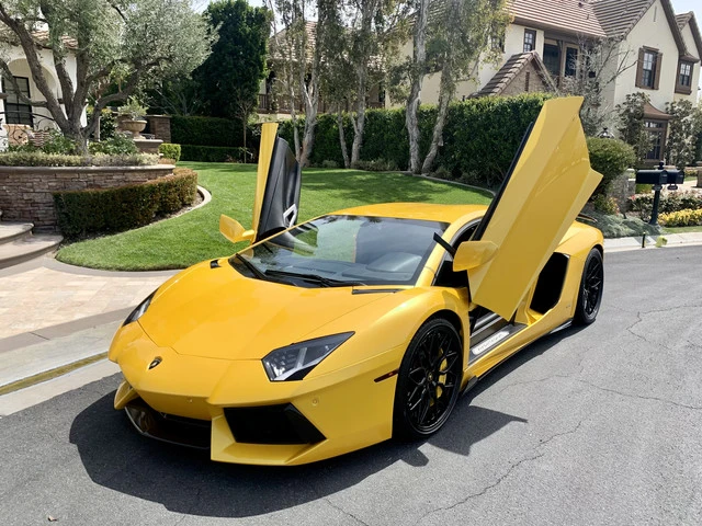 2012 Lamborghini Aventador LP700-4 - Image 14 of 19