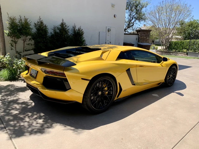 2012 Lamborghini Aventador LP700-4 - Image 17 of 19