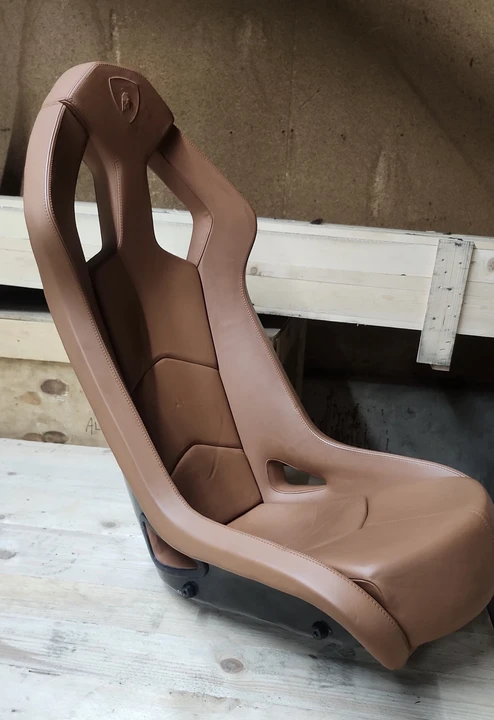 Parts & Memorabilia Seats & Interior - Image 13 of 31