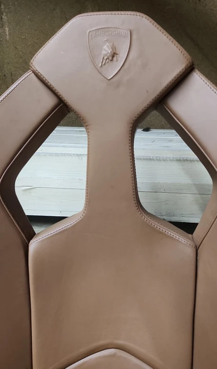 Parts & Memorabilia Seats & Interior - Image 16 of 31