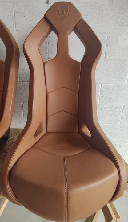 Parts & Memorabilia Seats & Interior - Image 20 of 31