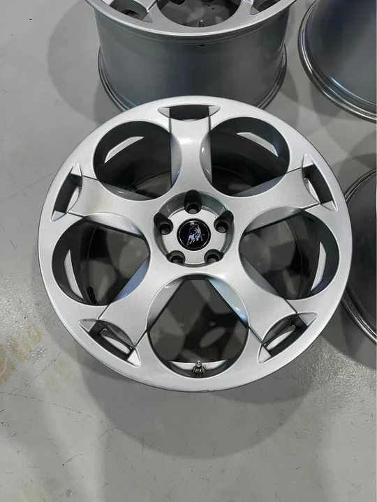 Parts & Memorabilia Other Wheels - Image 2 of 9