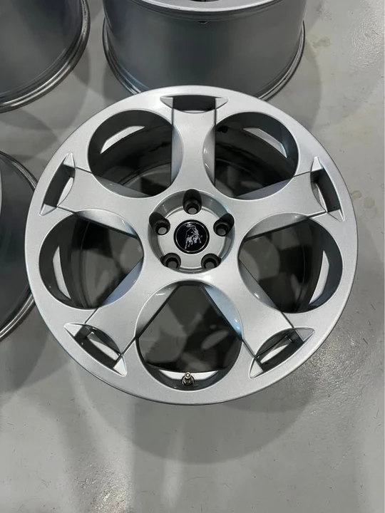 Parts & Memorabilia Other Wheels - Image 3 of 9