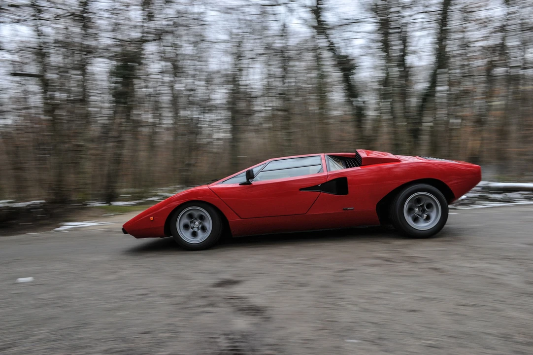 Lamborghini Countach LP400 - Image 5 of 31