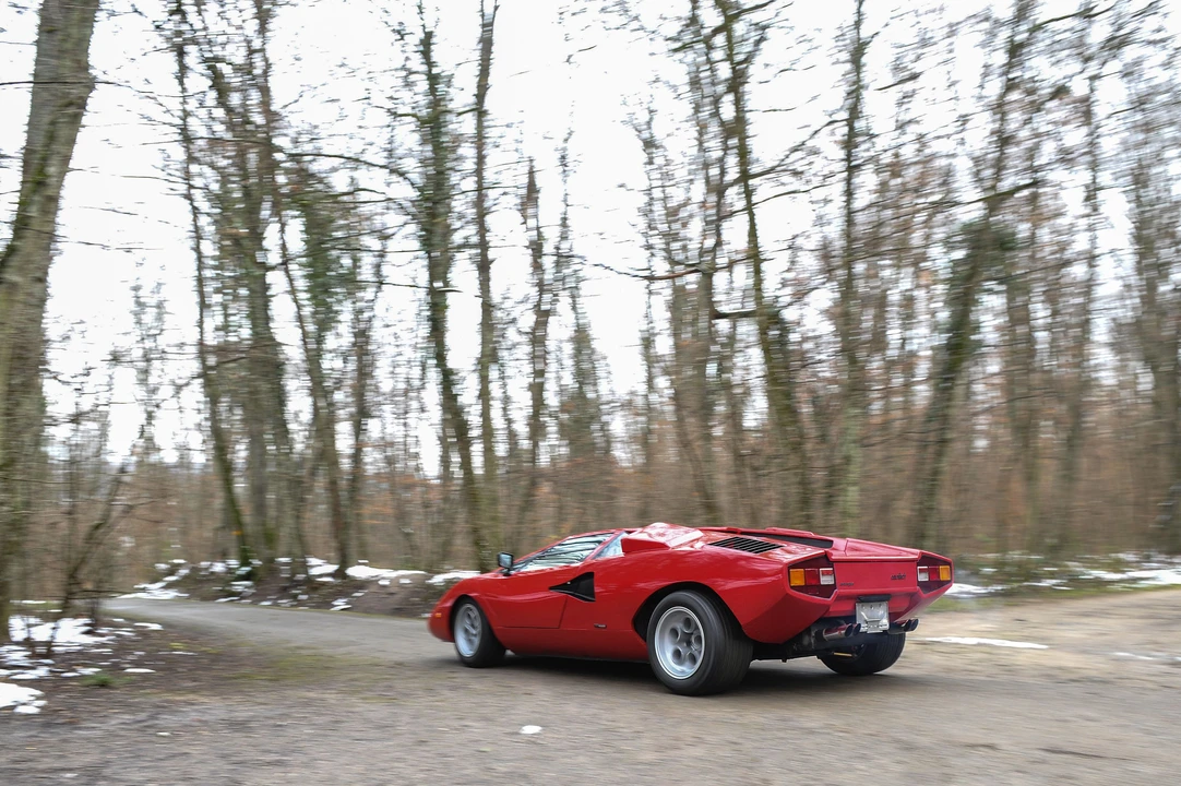 Lamborghini Countach LP400 - Image 7 of 31