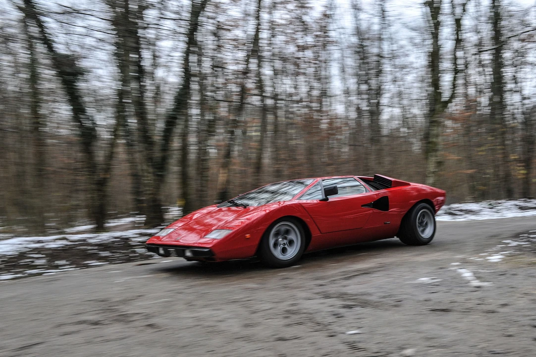 Lamborghini Countach LP400 - Image 4 of 31