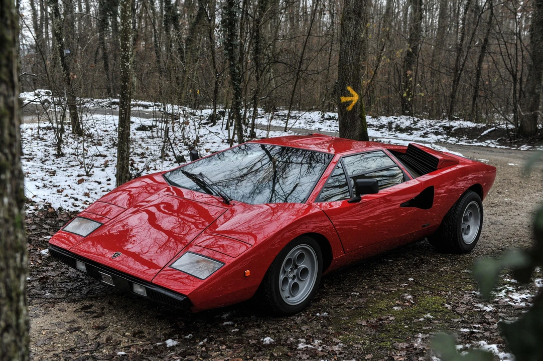 Lamborghini Countach LP400 - Image 2 of 31