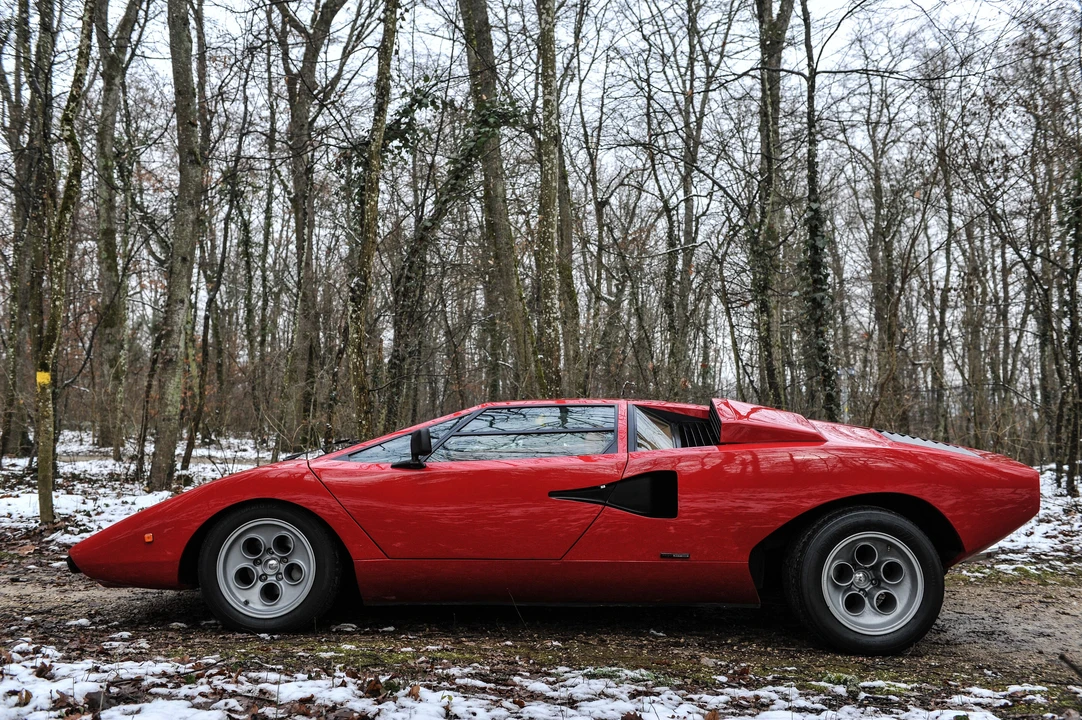 Lamborghini Countach LP400 - Image 15 of 31