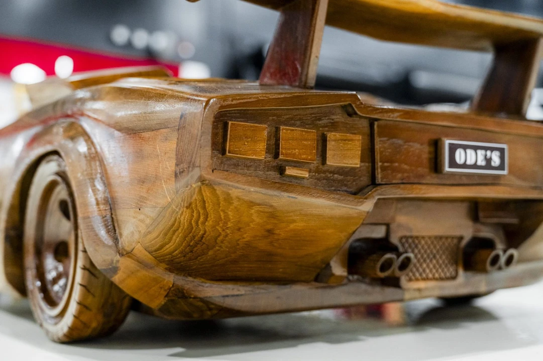 Parts & Memorabilia Scale Models - Image 4 of 7